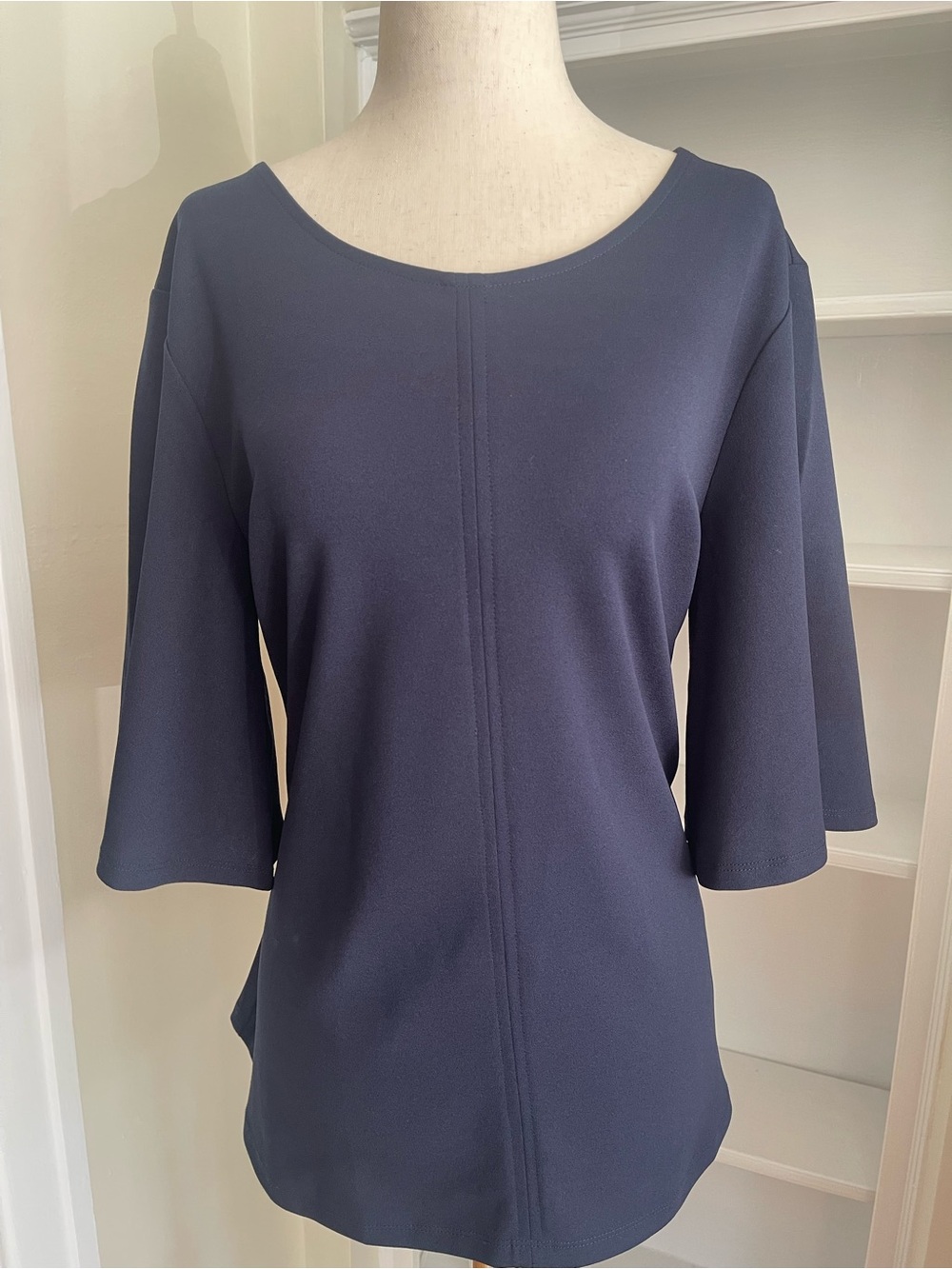 Ann Taylor L , Flattering Tie in Back, Fits Many Shapes, Deep Blue Blouse - Picture 2 of 5